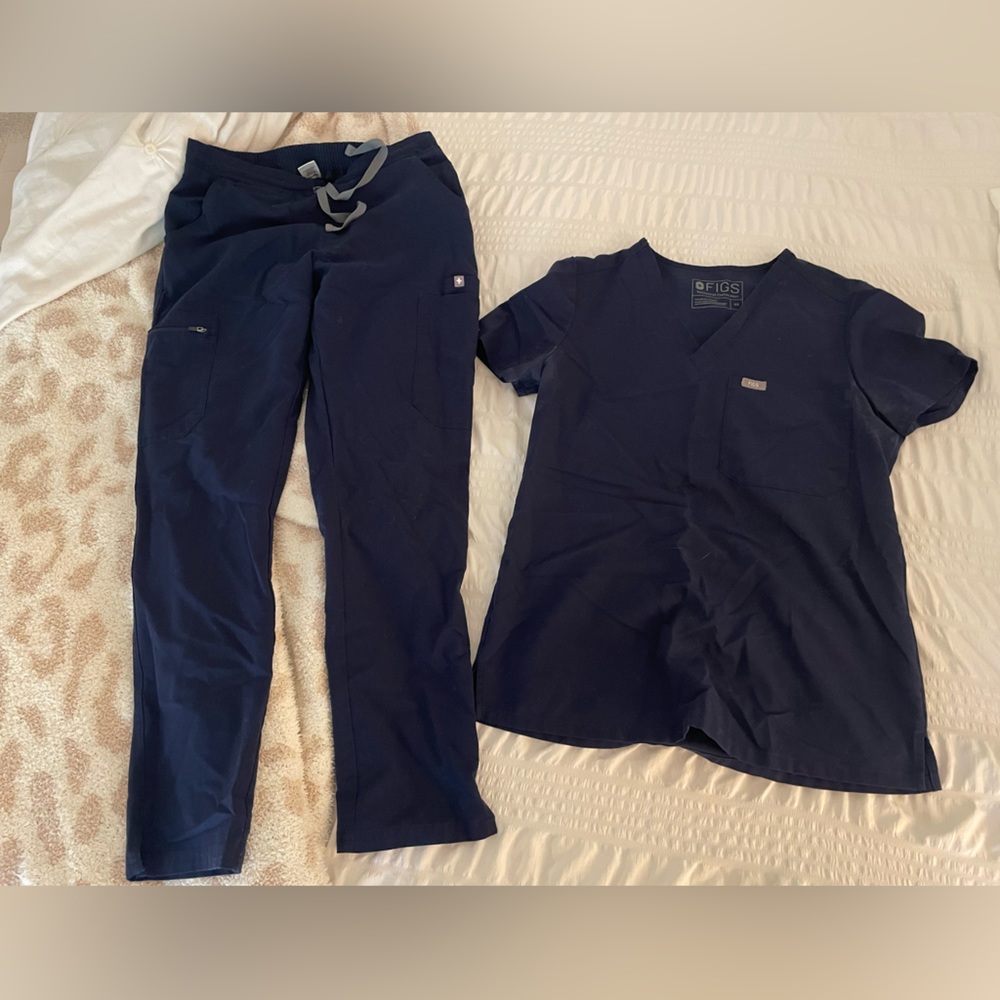 XS Figs Scrubs